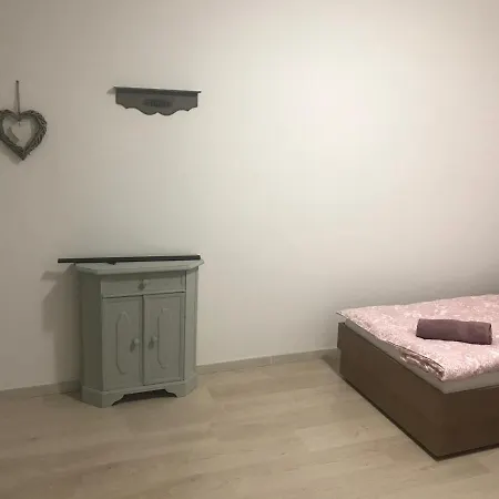 Karolina Vendeghaz 3* Szentes