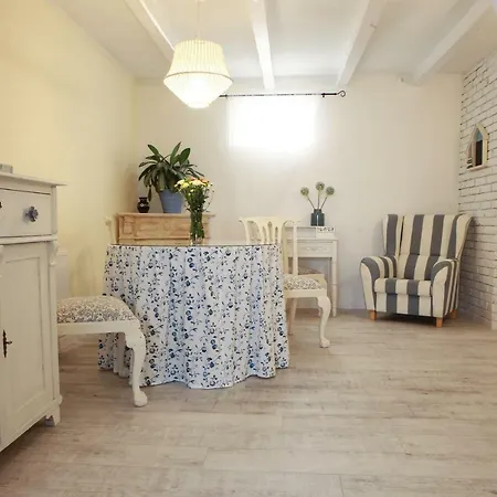 Pensiune Karolina Vendeghaz Szentes